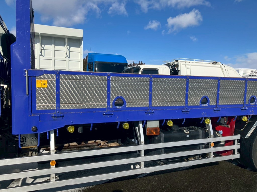 助手席側ボディーにキズ・サビ・ヘコミがあります。|三菱 ファイター 2KG-FK62FZの写真20