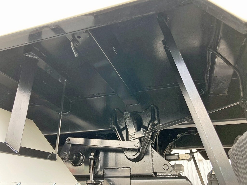 シャーシとネタの状態です。(縦ネタ・横ネタは鉄製です)|三菱 スーパーグレート 2PG-FV80HXの写真6