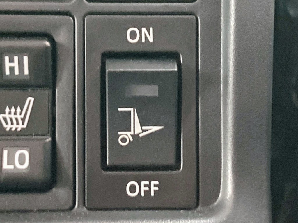 ゲートのメインスイッチです。|日野 レンジャー 2KG-FE2ACGの写真28