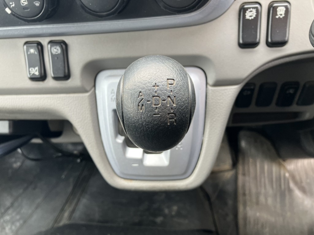 三菱 キャンター 2RG-FDA50(4WD)の写真7