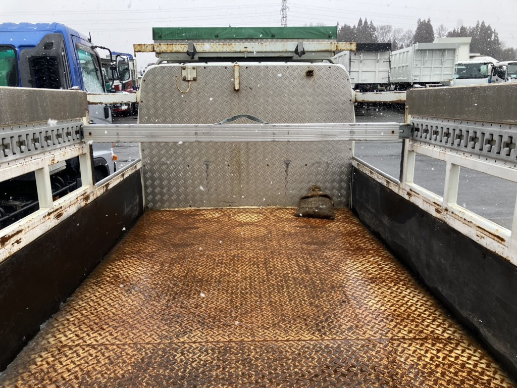 三菱 キャンター TPG-FBA50(2WD)の写真5