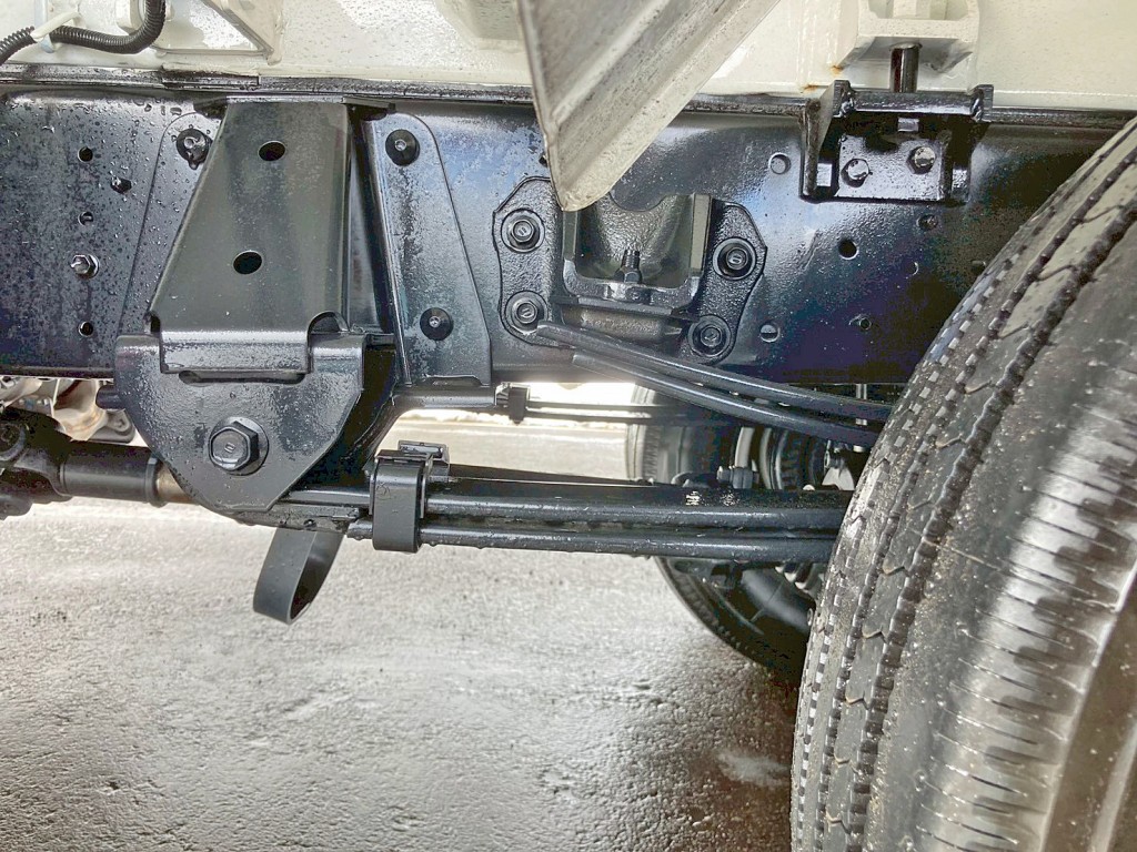 リーフサスです。|日野 デュトロ 2KG-XZU712M(2WD)の写真5