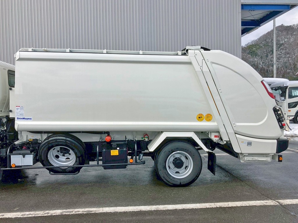 タンクの外観状態です。(助手席側)|日野 デュトロ 2KG-XZU712M(2WD)の写真20
