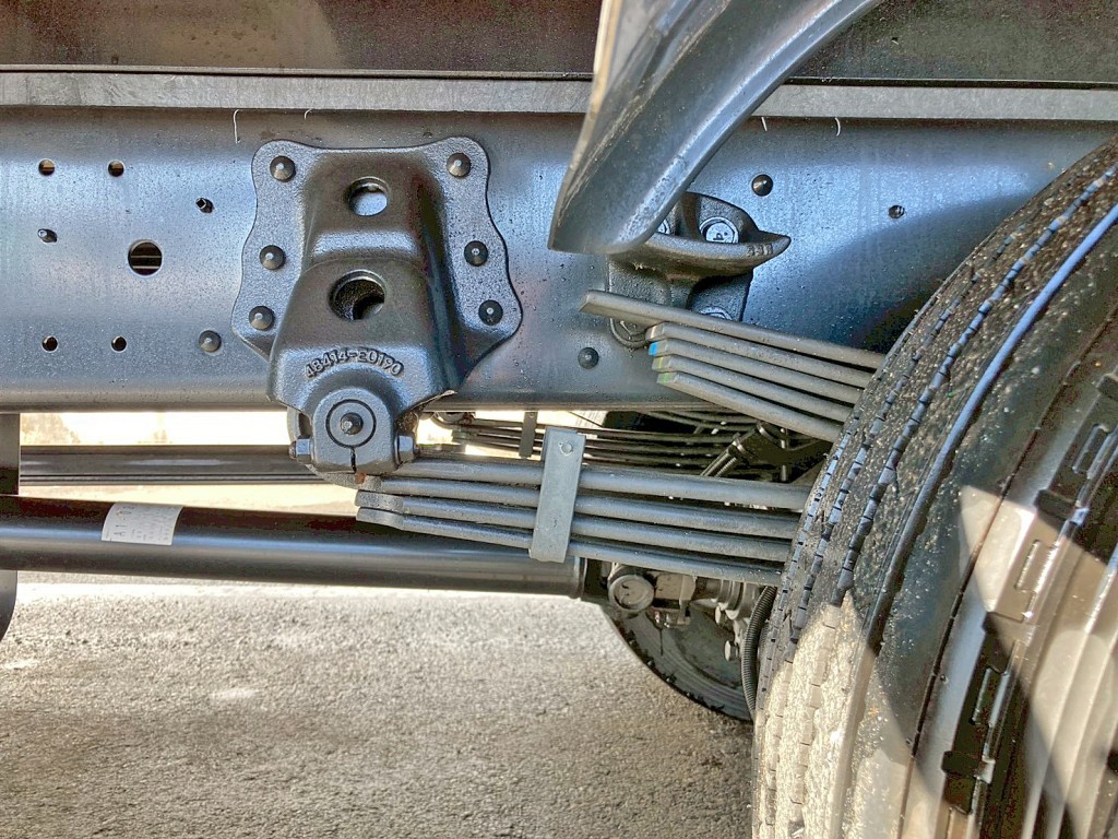 リーフサスです。|日野 レンジャー 2KG-FE2ACAの写真5