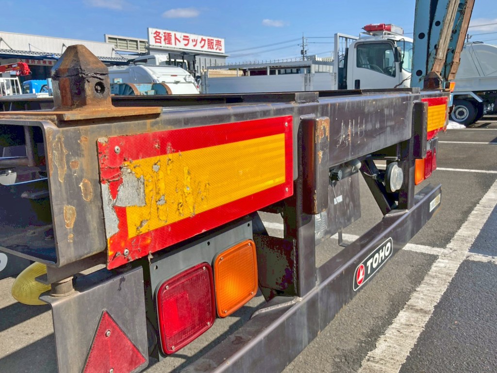 助手席側反射板に剥がれ・曲がりがあります。|東邦 TC36H1C34の写真17