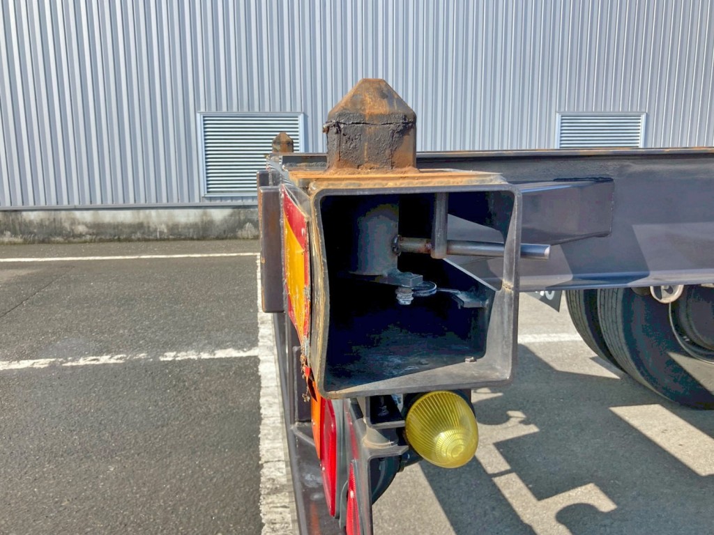 運転席側ツイストロック土台部に曲がりがあります。|東邦 TC36H1C34の写真20