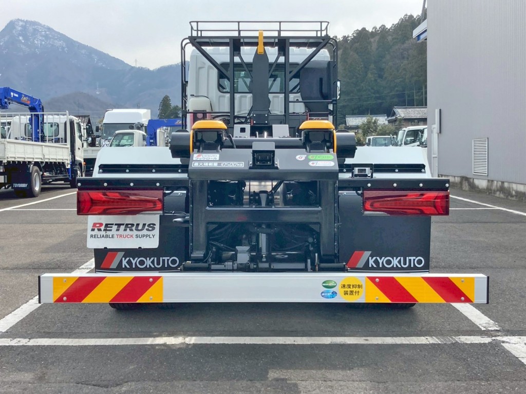 リヤ周りの状態です。|三菱 スーパーグレート 2PG-FV80VYの写真15