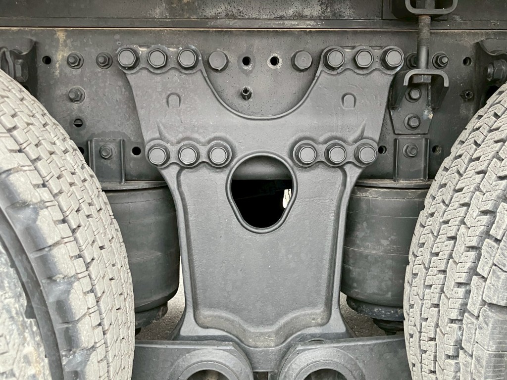 エアサスです。|日野 プロフィア 2DG-FW1AHGの写真5