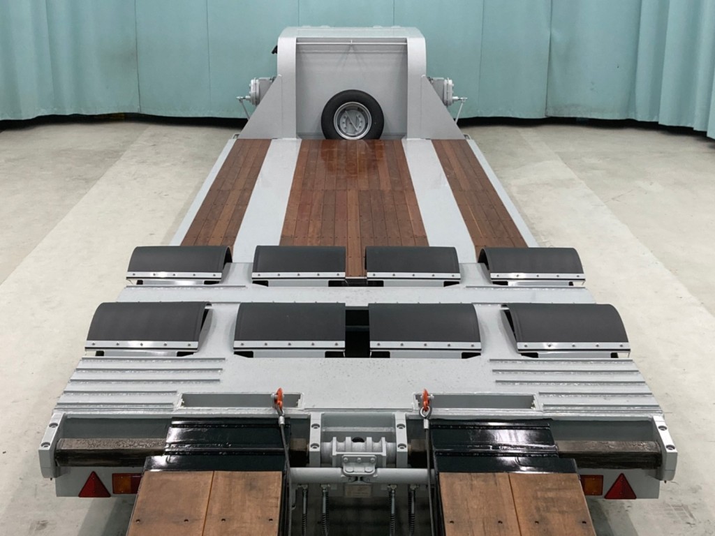 全幅：2.99ｍ、有効長：6.00ｍです。|トレクス  PMR440CGの写真9