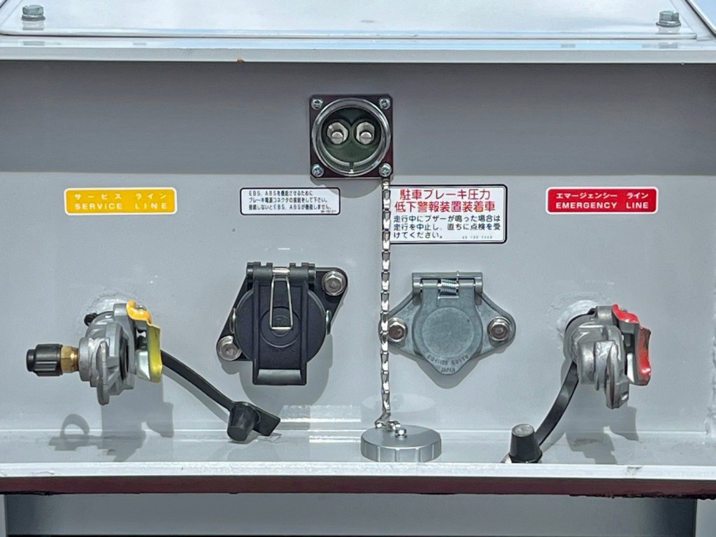 コネクター接続部です。(歩みは電気式です)|トレクス  PMR440CGの写真21