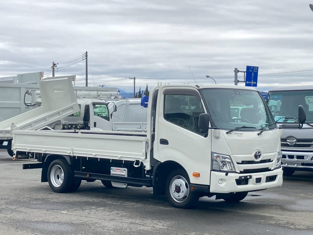 トヨタ カゼット 2KG-XZU775(4WD)の写真2