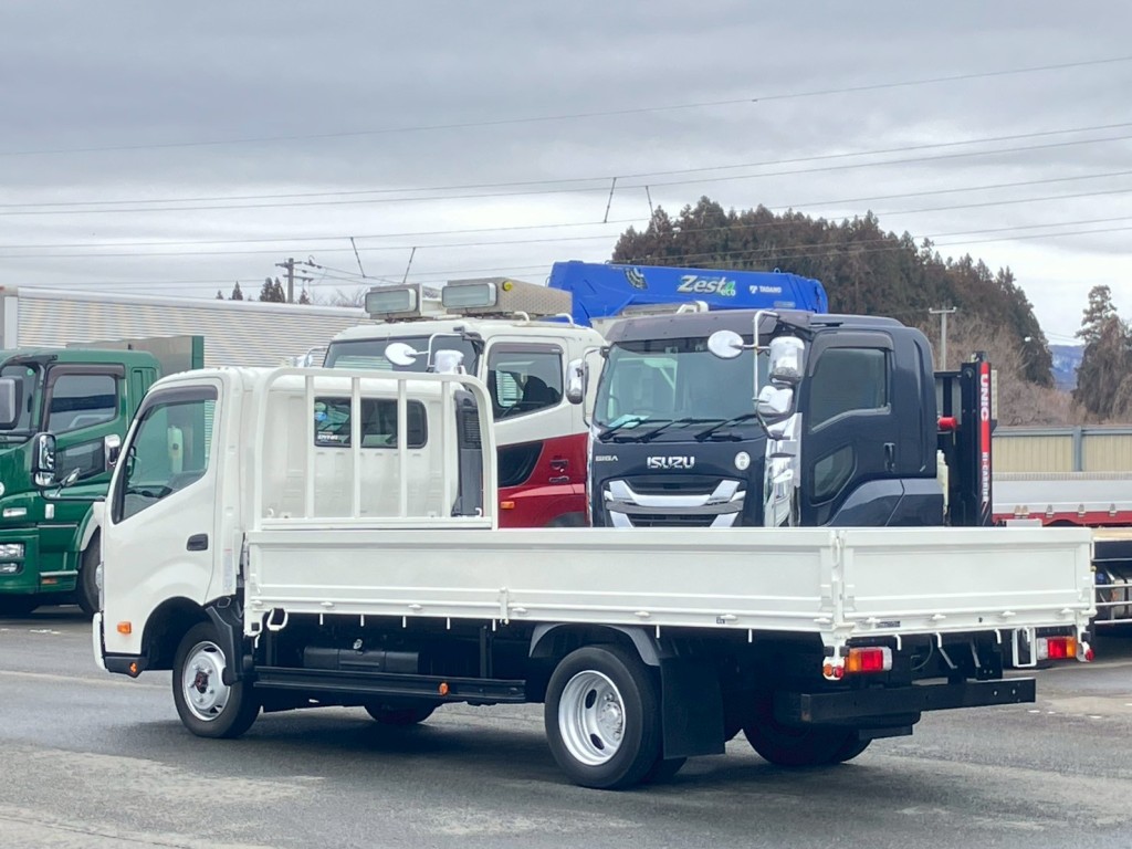 トヨタ カゼット 2KG-XZU775(4WD)の写真3