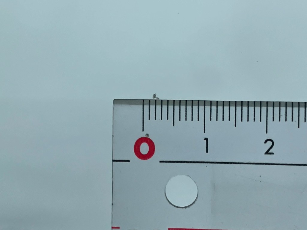 フロントガラスに飛び石があります。|トヨタ カゼット 2KG-XZU775(4WD)の写真16