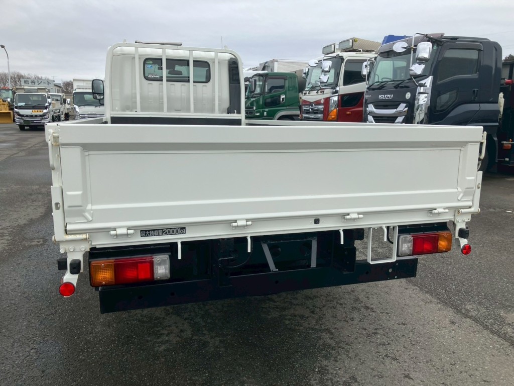 ボディー後方に仕上げ塗装されています。|トヨタ カゼット 2KG-XZU775(4WD)の写真25