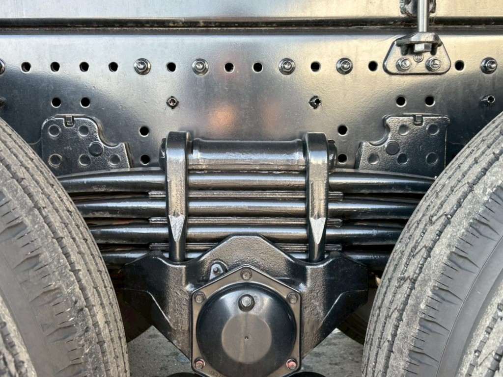 リーフサスです。|日野 プロフィア 2DG-FS1AHEの写真5