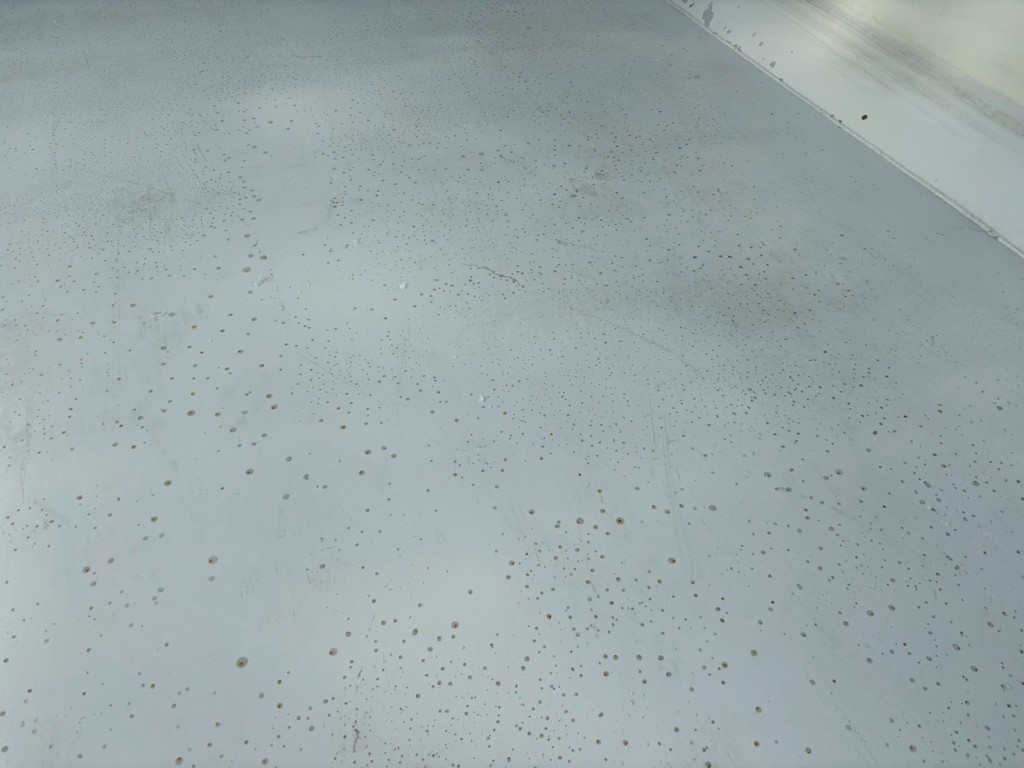 床塗装剥げあります。|日野 プロフィア 2DG-FS1AHEの写真10