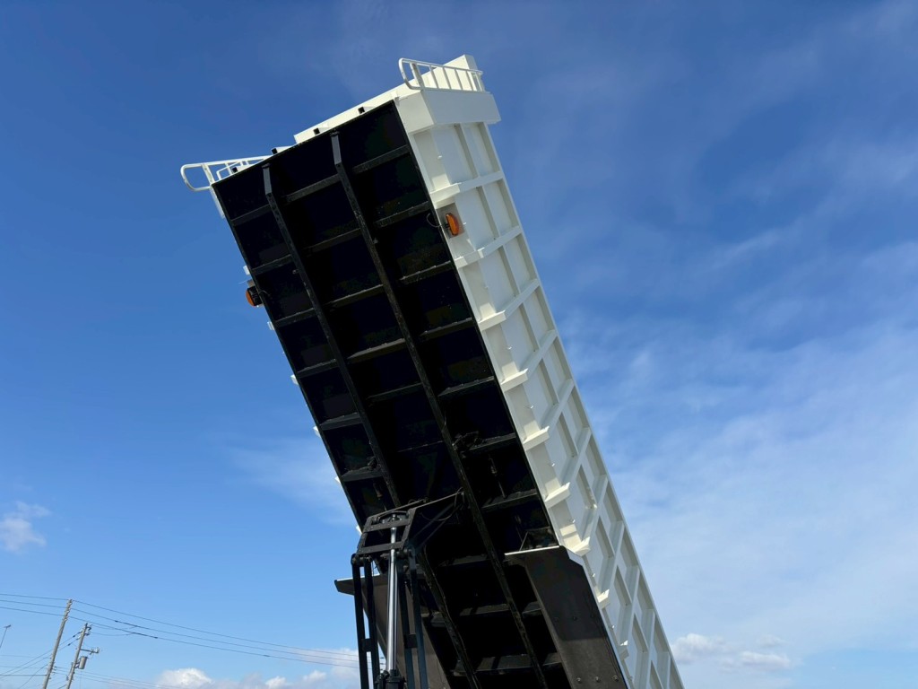 日野 プロフィア 2DG-FS1AHEの写真13