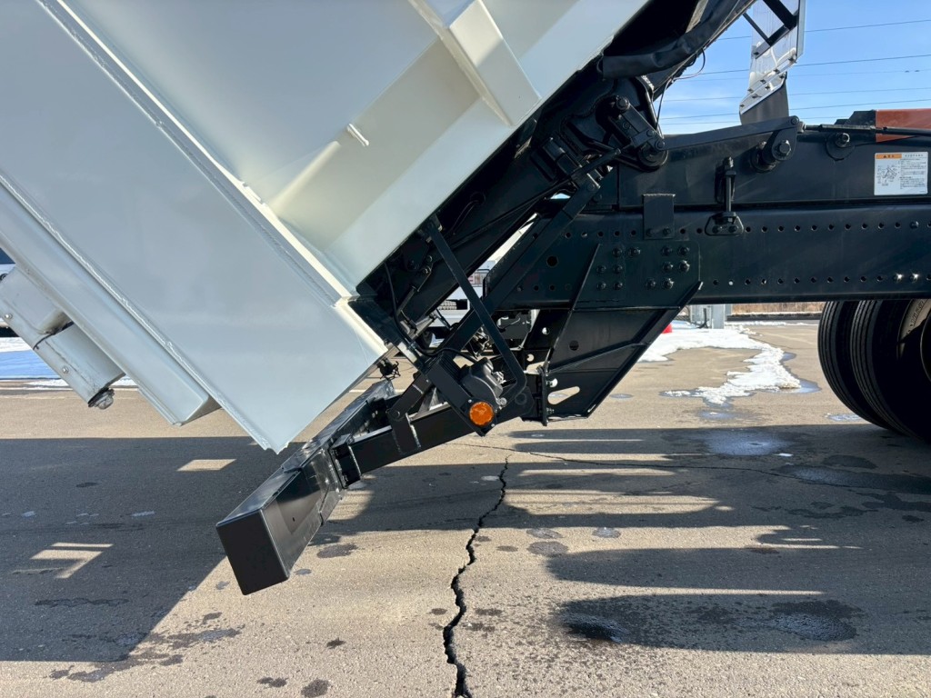 日野 プロフィア 2DG-FS1AHEの写真18