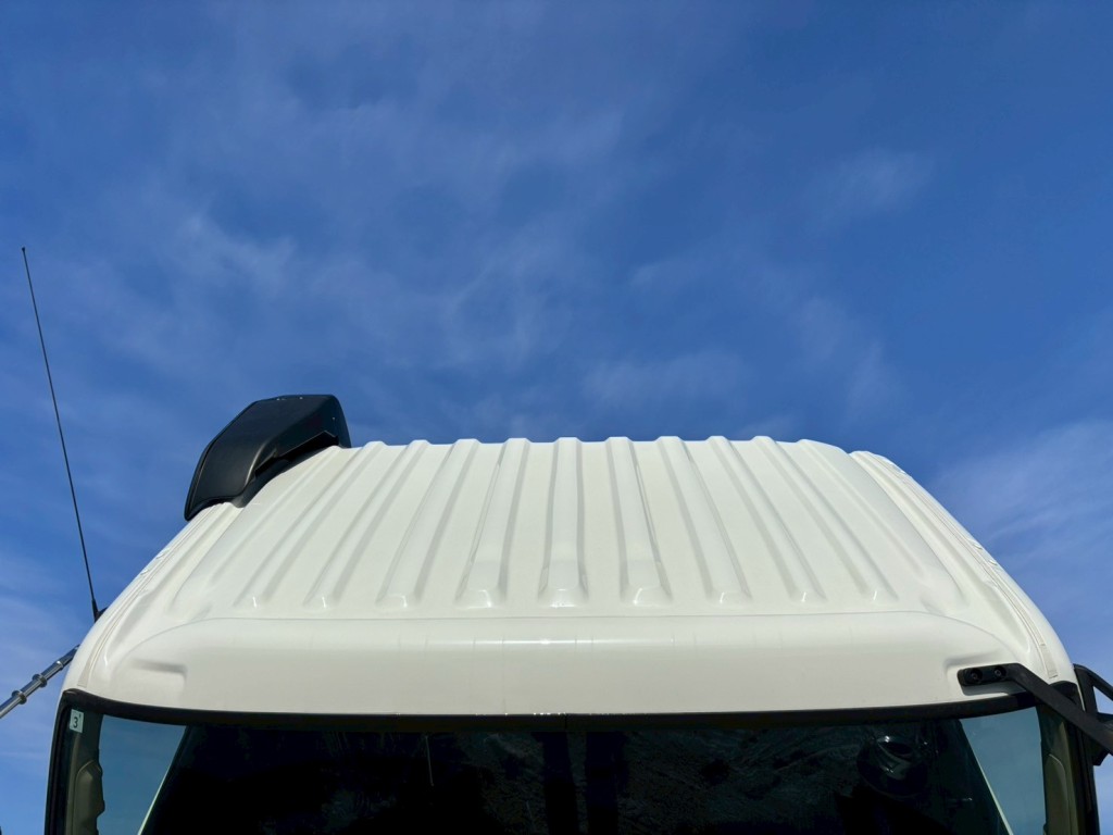 日野 プロフィア 2DG-FS1AHEの写真30