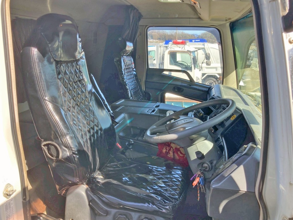 三菱 スーパーグレート QKG-FV60VXの写真7