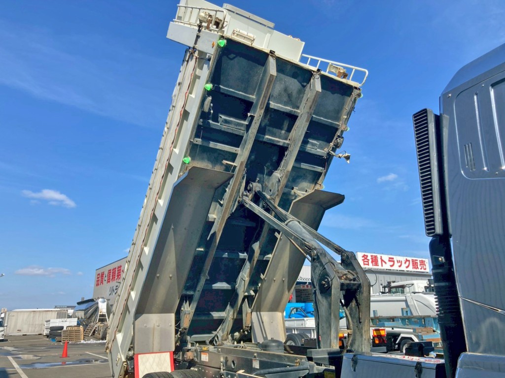 三菱 スーパーグレート QKG-FV60VXの写真21