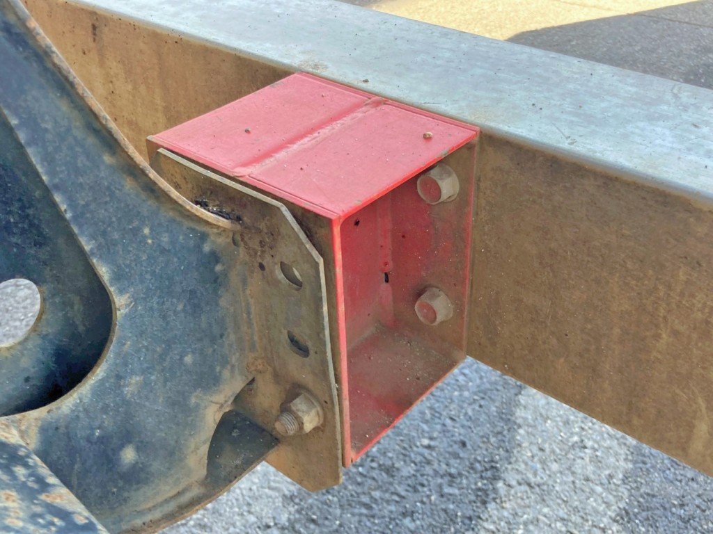 助手席側取り付けボルト欠品しています。|三菱 スーパーグレート QKG-FV60VXの写真31