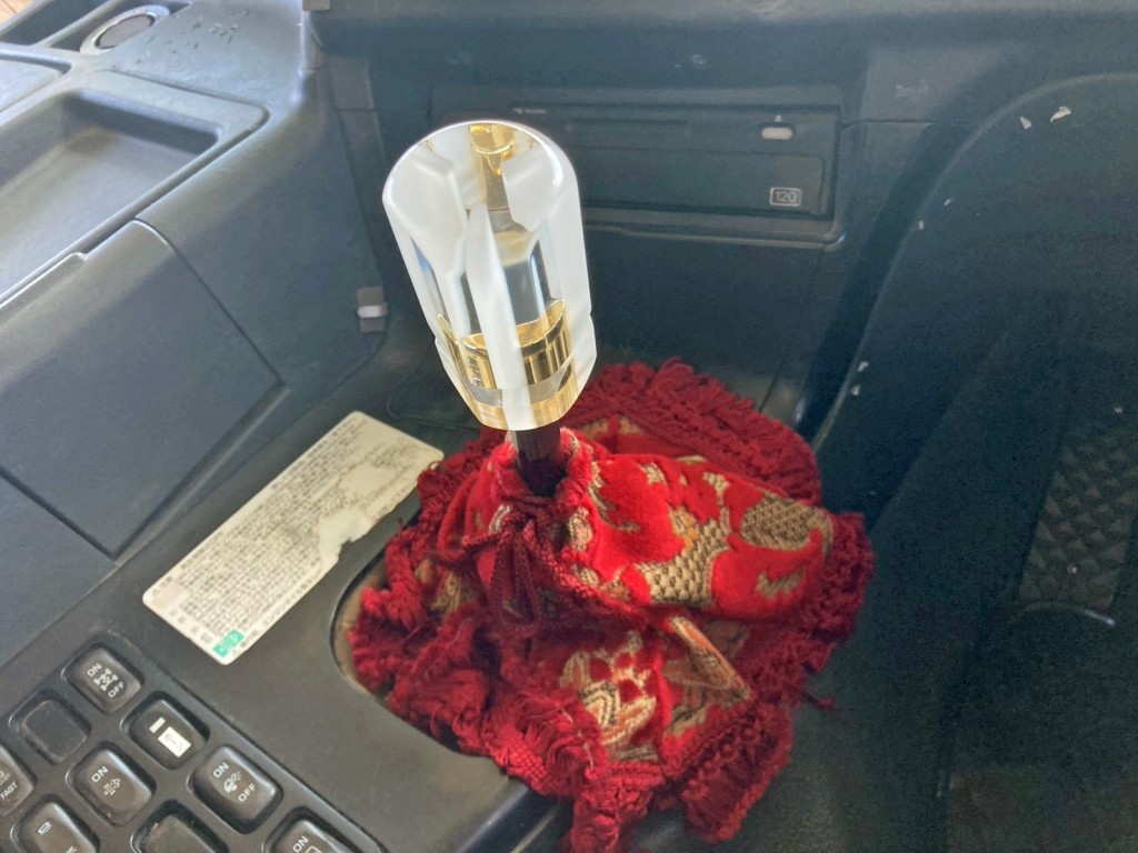 マニュアル7速です。|三菱 スーパーグレート QKG-FV60VXの写真44