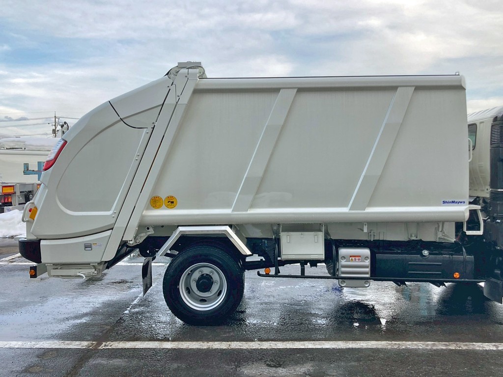 タンクの外観状態です。(運転席側)|日野 デュトロ 2KG-XZU710M(2WD)の写真21