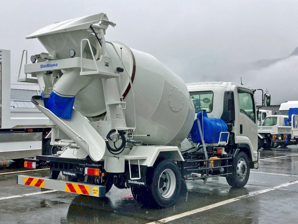 いすゞ フォワード 2PG-FTR90U4の写真4