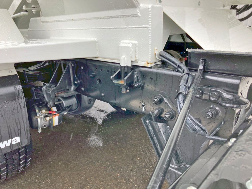 シャーシの状態です。|いすゞ フォワード 2PG-FTR90U4の写真6