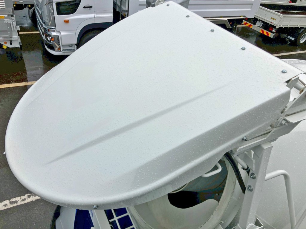 ホッパーカバーの開閉は電動式です。|いすゞ フォワード 2PG-FTR90U4の写真8