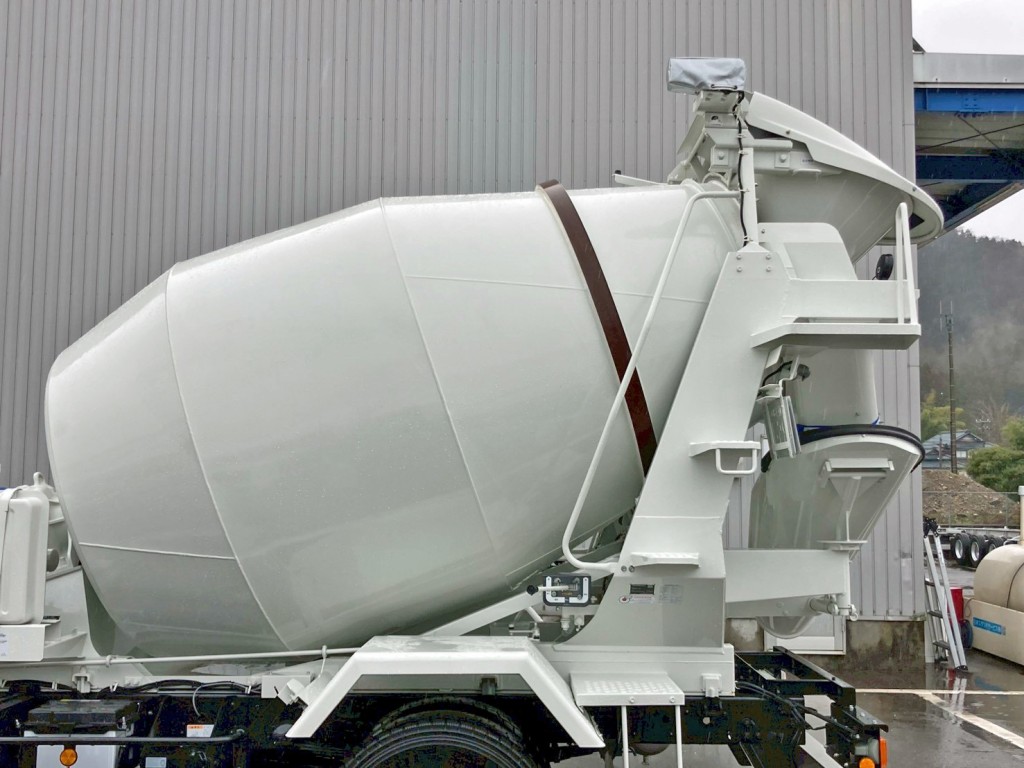 ドラムの外観状態です。(助手席側)|いすゞ フォワード 2PG-FTR90U4の写真14