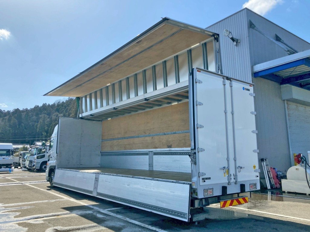 日野 プロフィア 2DG-FW1AHCの写真3