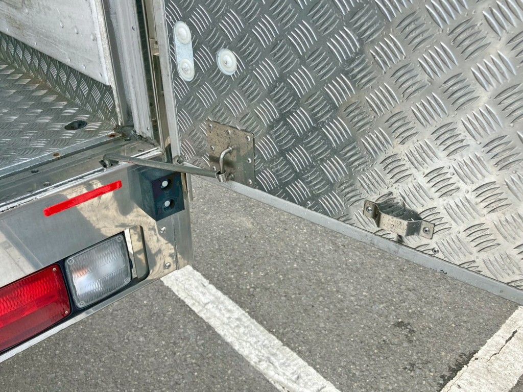 運転席側ストッパーの状態です。|日野 レンジャー 2KG-FD2ABG(2WD)の写真13