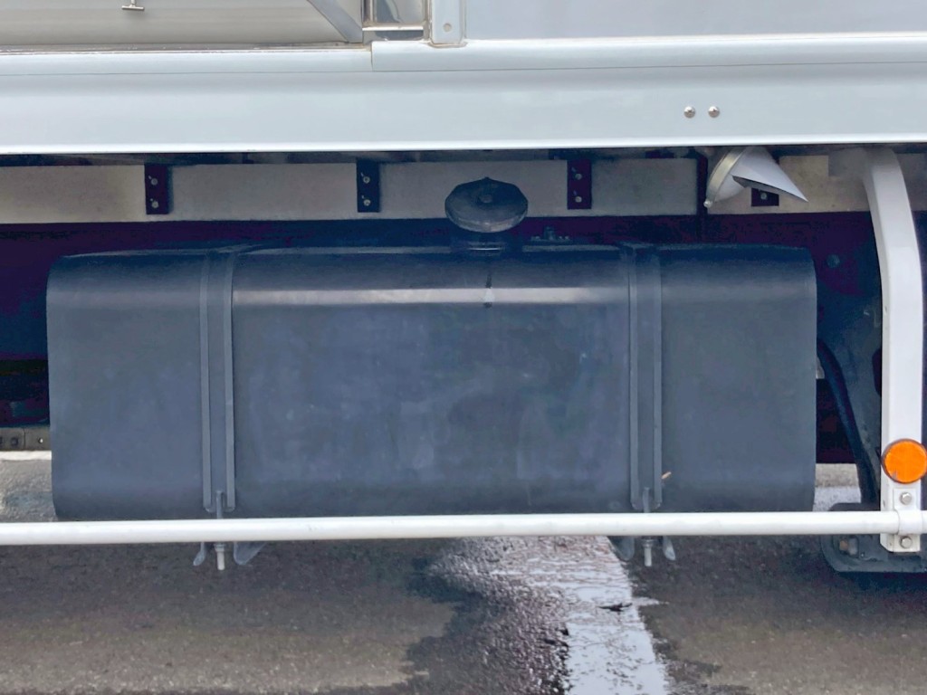 燃料タンクは200Lです。|日野 レンジャー 2KG-FD2ABG(2WD)の写真29