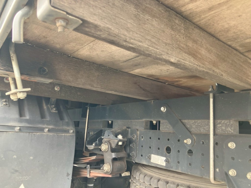 シャーシとネタの状態です。|三菱 キャンター 2PG-FEB90(2WD)の写真6