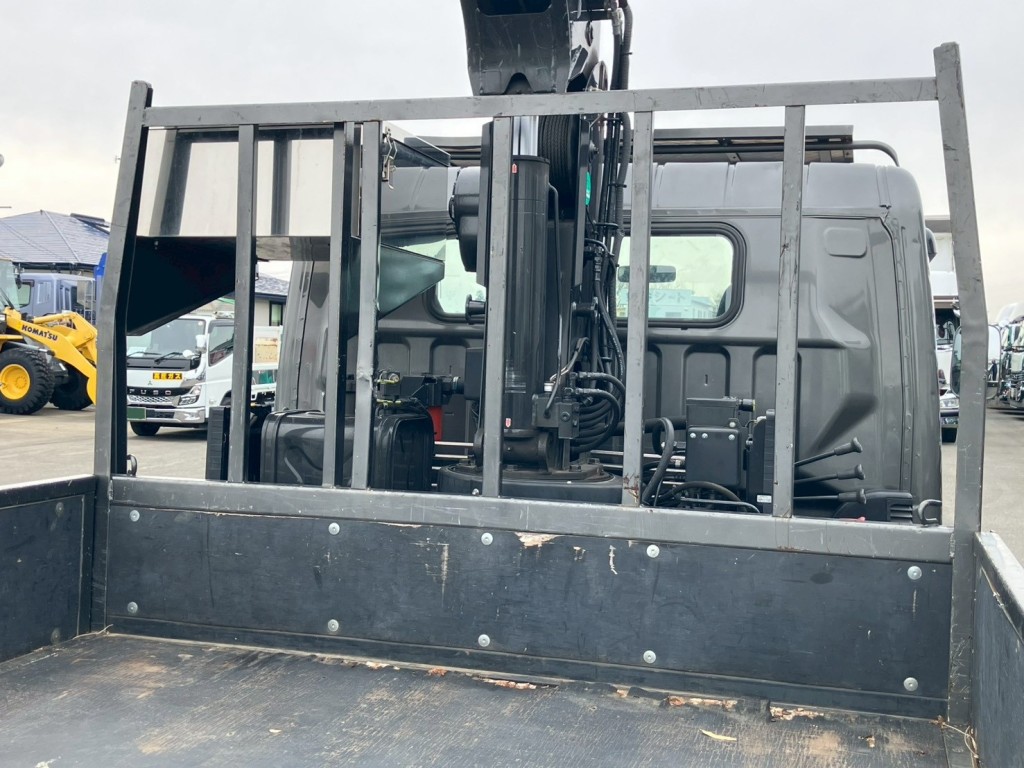 三菱 キャンター 2PG-FEB90(2WD)の写真15