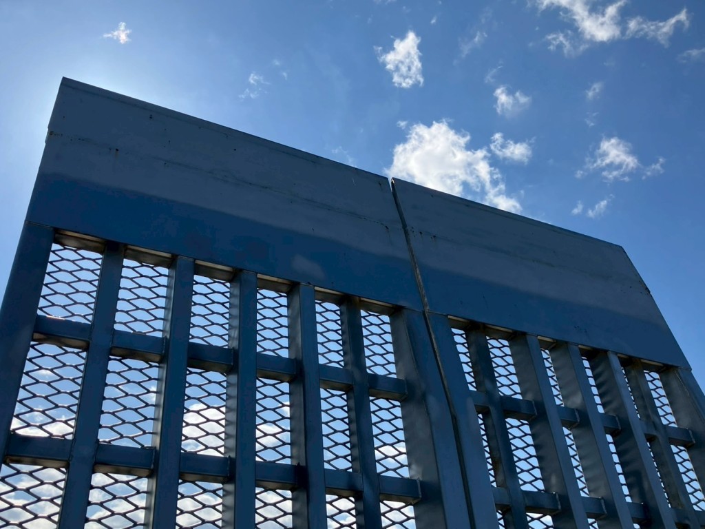 歩みにキズ・サビがあります。|三菱 スーパーグレート 2KG-FS74HZの写真30