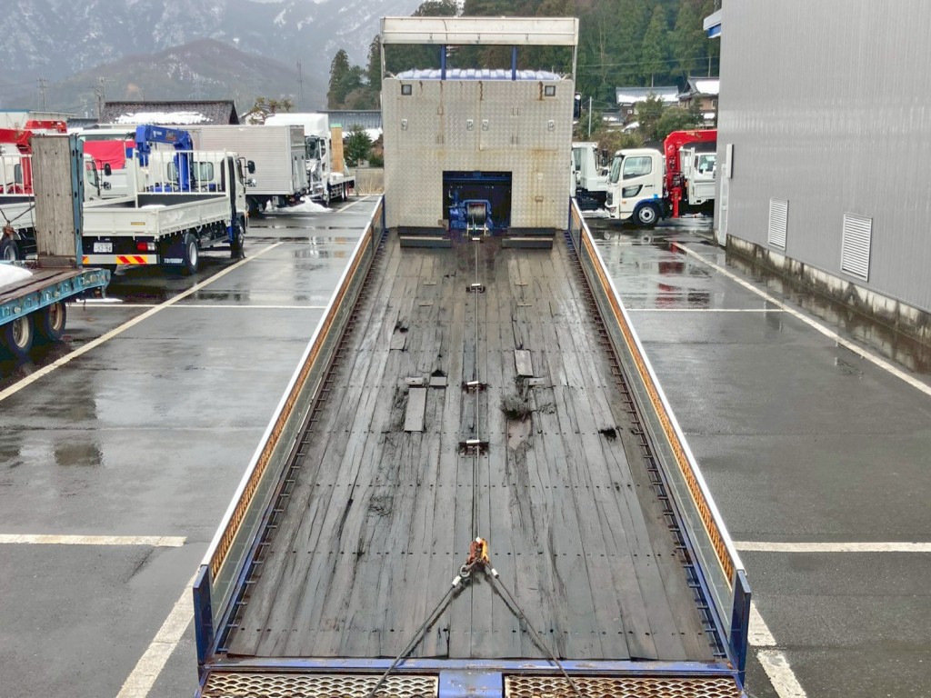 床は板張りです。|三菱 スーパーグレート 2PG-FS74HZの写真10