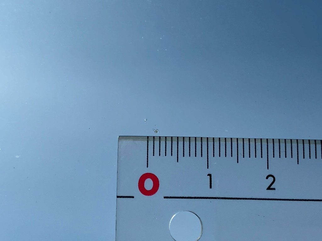 フロントガラスに飛び石があります。|三菱 ファイター 2KG-FK62FZの写真26