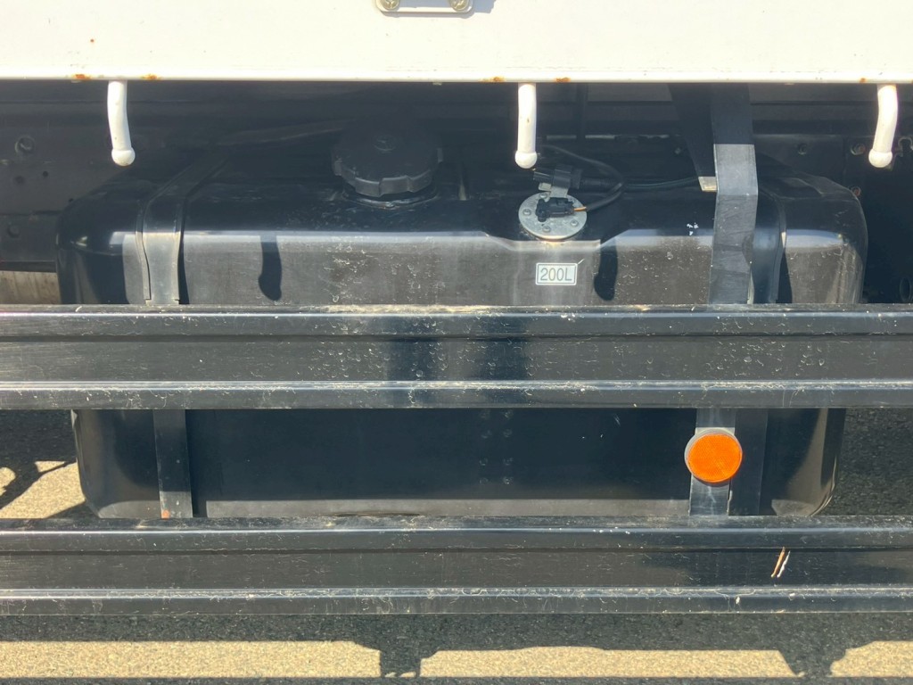 燃料タンクは200Lです。|三菱 ファイター 2KG-FK62FZの写真29