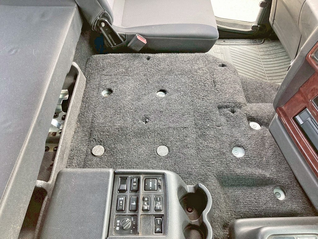 センターコンソールが欠品しています。|日野 プロフィア QPG-SH1EDDGの写真33