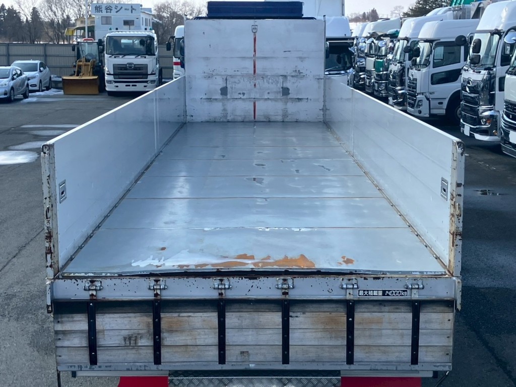 床は鉄板です。|日野 プロフィア BDG-FR1EZYJの写真12