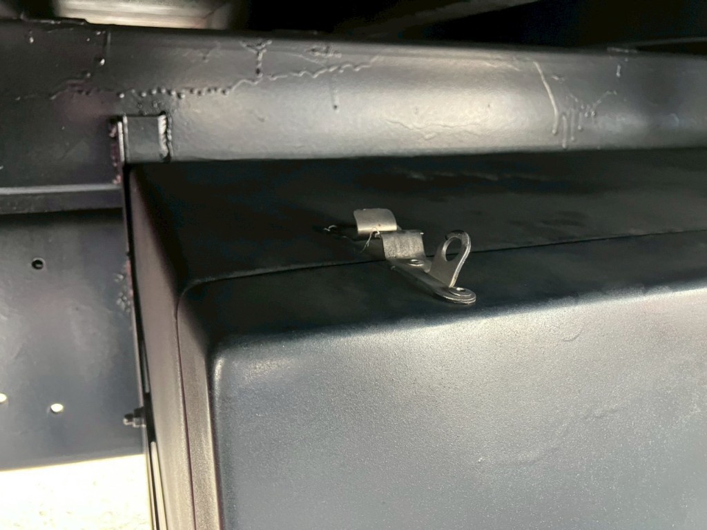 工具箱ロック部が折れています。|日野 プロフィア BDG-FR1EZYJの写真39