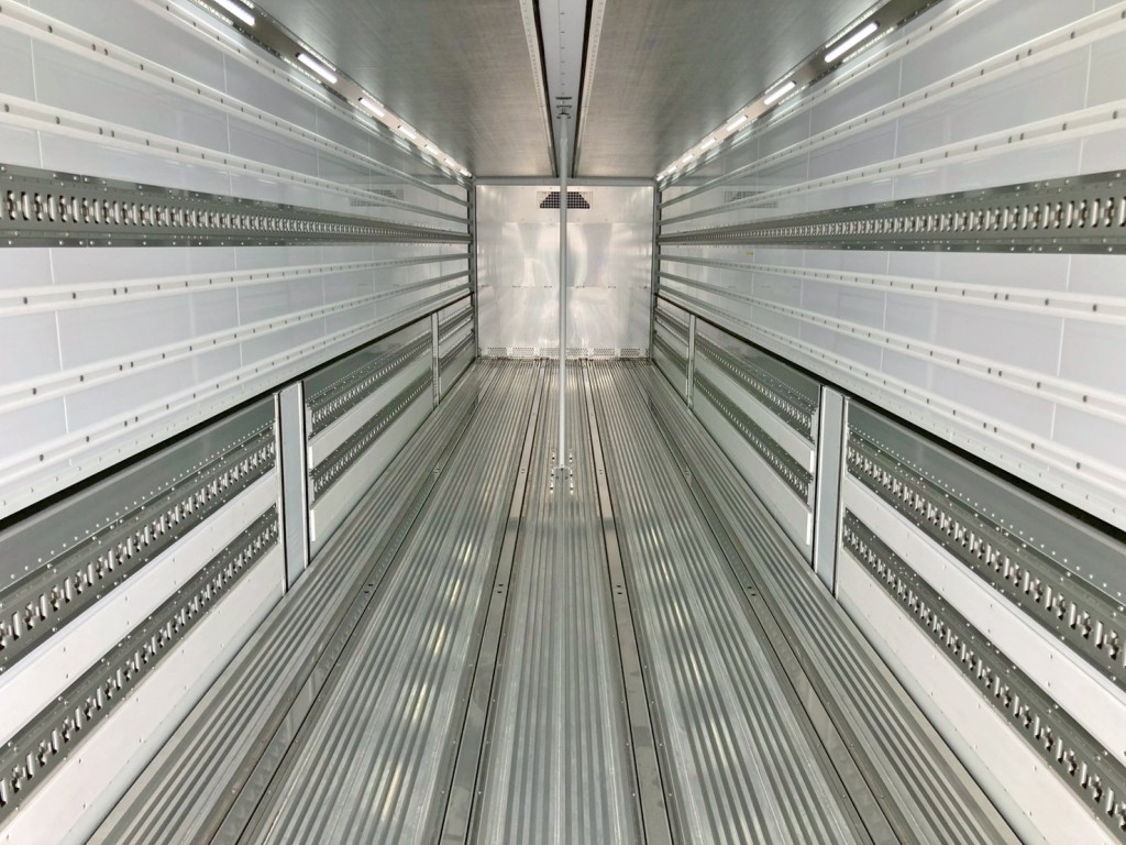 突っ張り棒付きです。|トレクス PFB34118の写真13