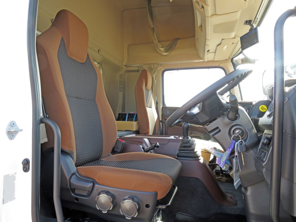 ハイルーフキャビンです。|日野 レンジャー 2DG-GK2ABAの写真6