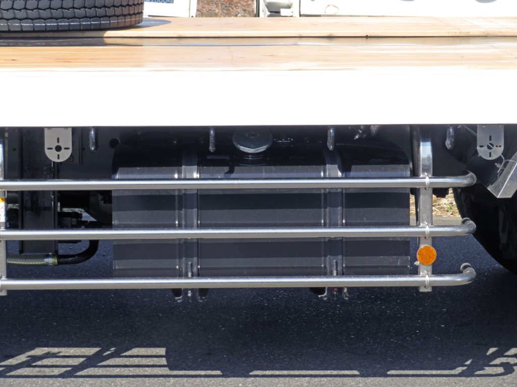 燃料タンクは200Lです。|日野 レンジャー 2DG-GK2ABAの写真18