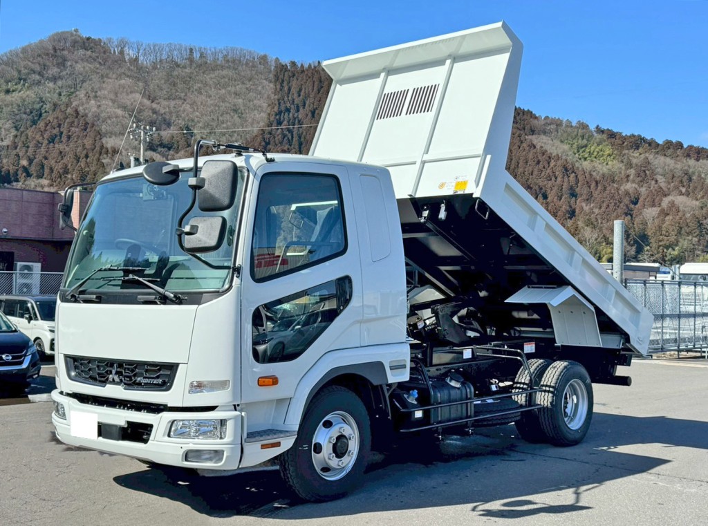三菱 ファイター 2KG-FK62F(2WD)の写真1