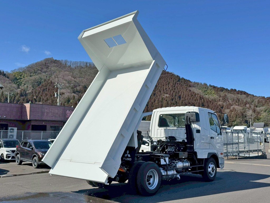 三菱 ファイター 2KG-FK62F(2WD)の写真4
