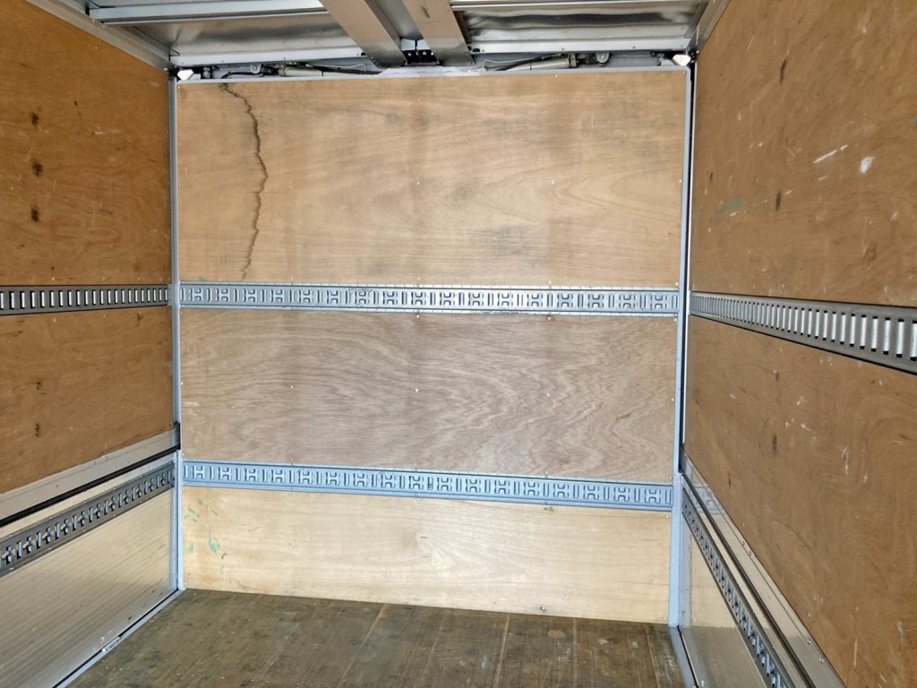 プロテクターにもラッシングレールが2対付いています。|日野 レンジャー 2PG-FE2ABGの写真14